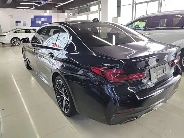 BMW 5 Series 2022