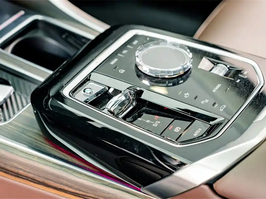 BMW 7 Series 2024 — фото 15