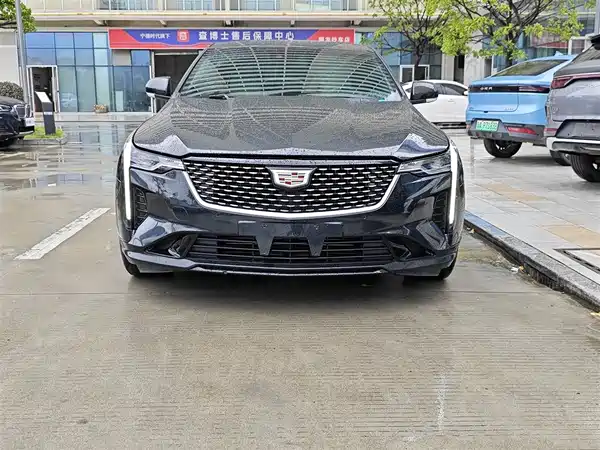 Cadillac CT4 2023