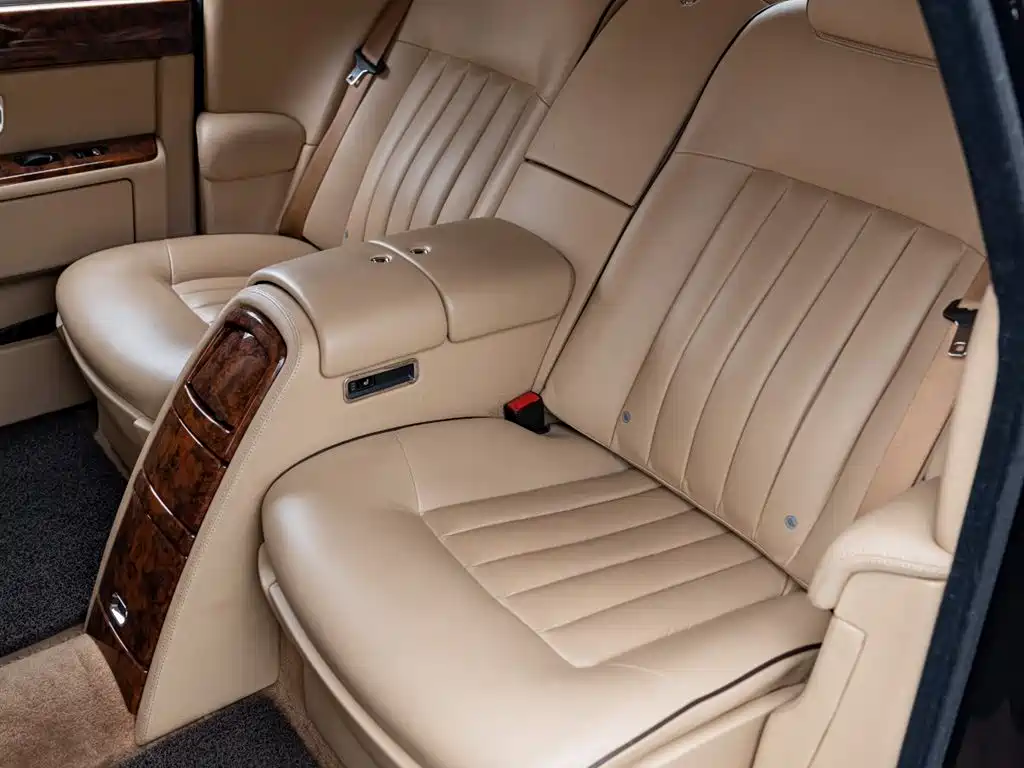 Rolls-Royce Phantom 2012 — фото 23
