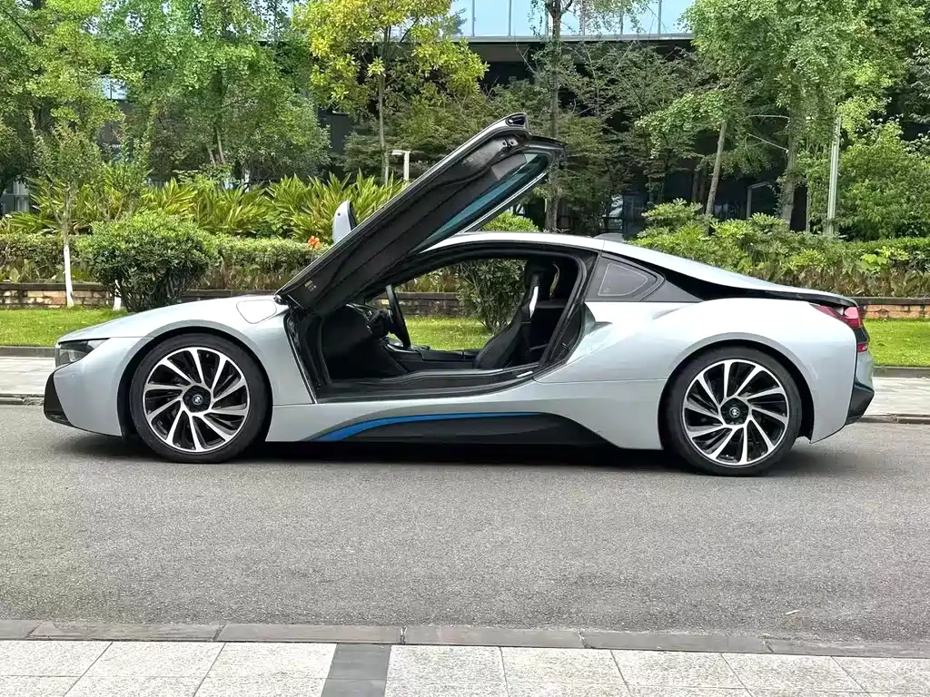 BMW i8 2018