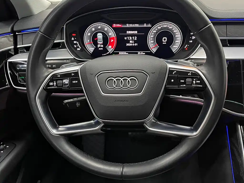 Audi A8 2021 — фото 5