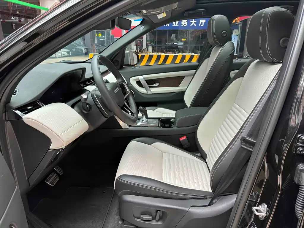 Land Rover Discovery Sport 2023 — фото 4