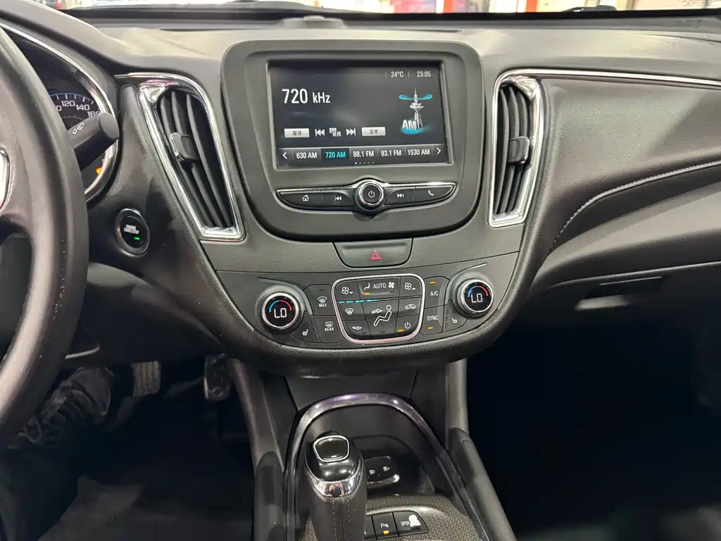 Chevrolet Malibu XL 2017 — фото 15