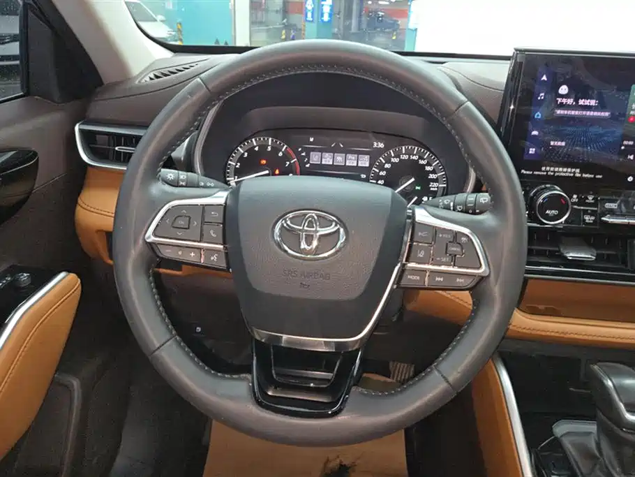 Toyota Highlander 2024 — фото 15