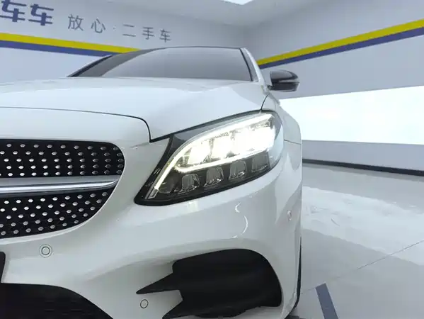 Mercedes-Benz C-Class 2019