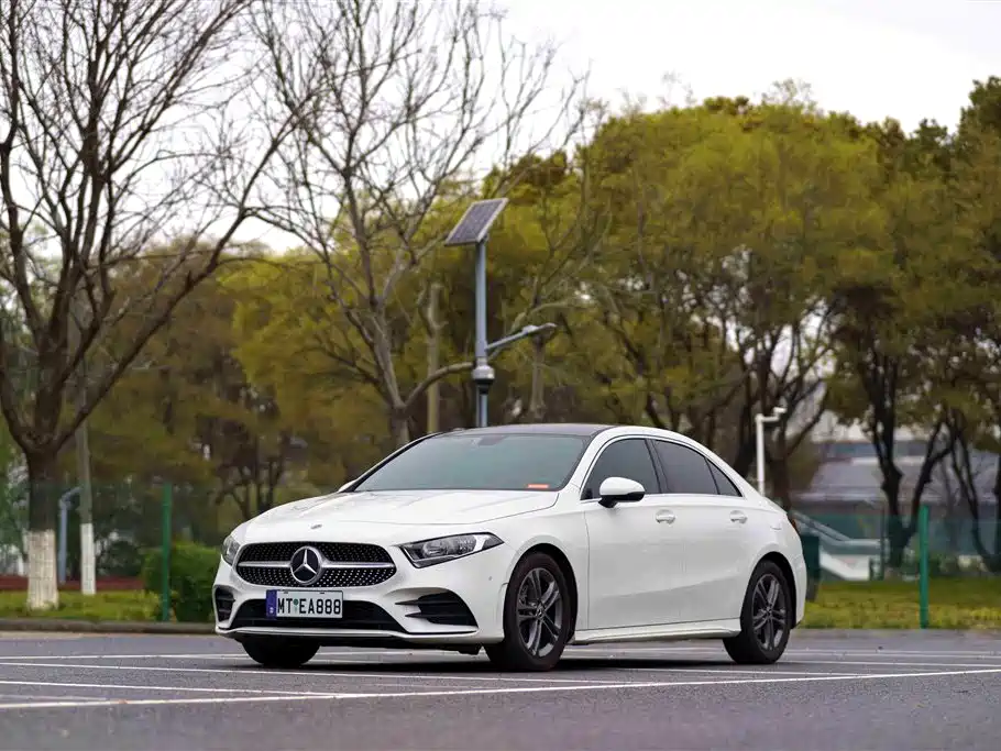 Mercedes-Benz A-Class 2020 — фото 1