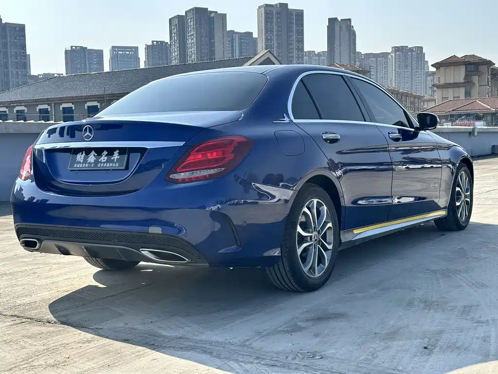 Mercedes-Benz C-Class 2018 — фото 15