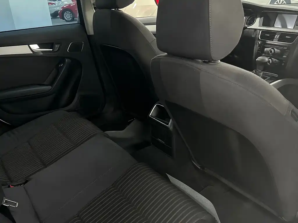 Audi A4L 2014