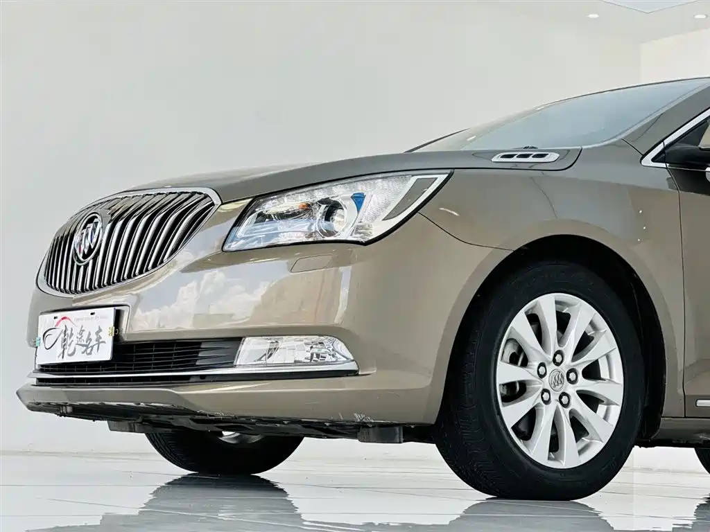 Buick LaCrosse 2015 — фото 7