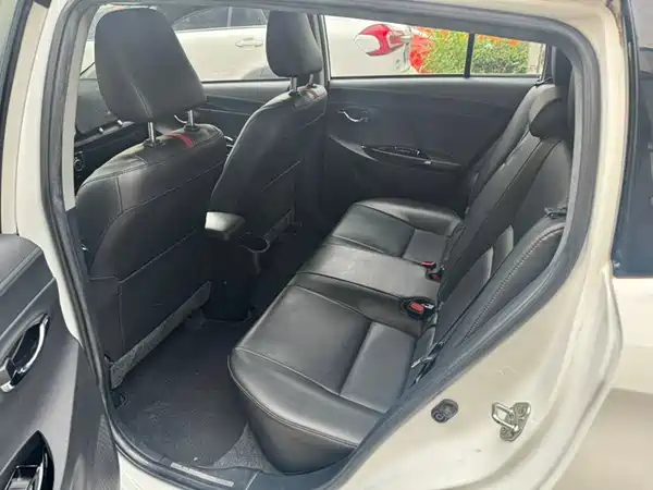 Toyota Yaris L 2020