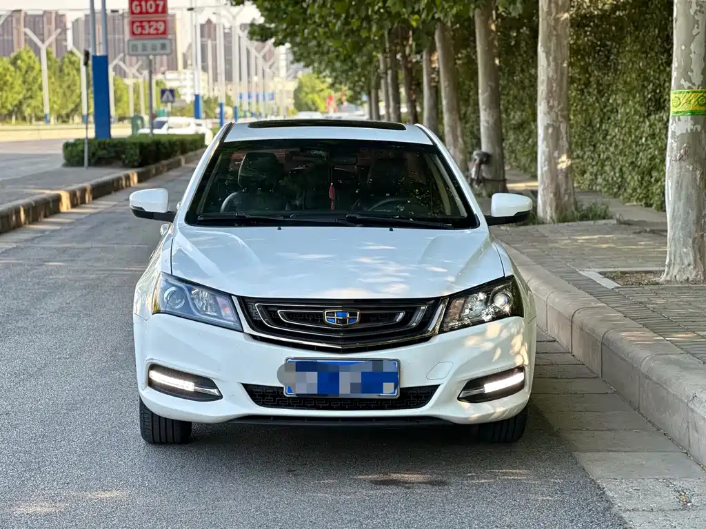 Geely Emgrand 2017 — фото 2