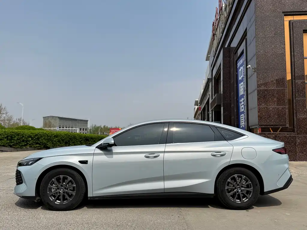BYD Qin L 2026 — фото 5
