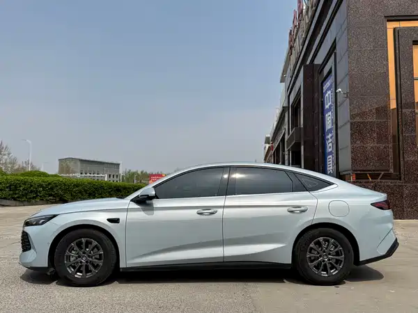 BYD Qin L 2025