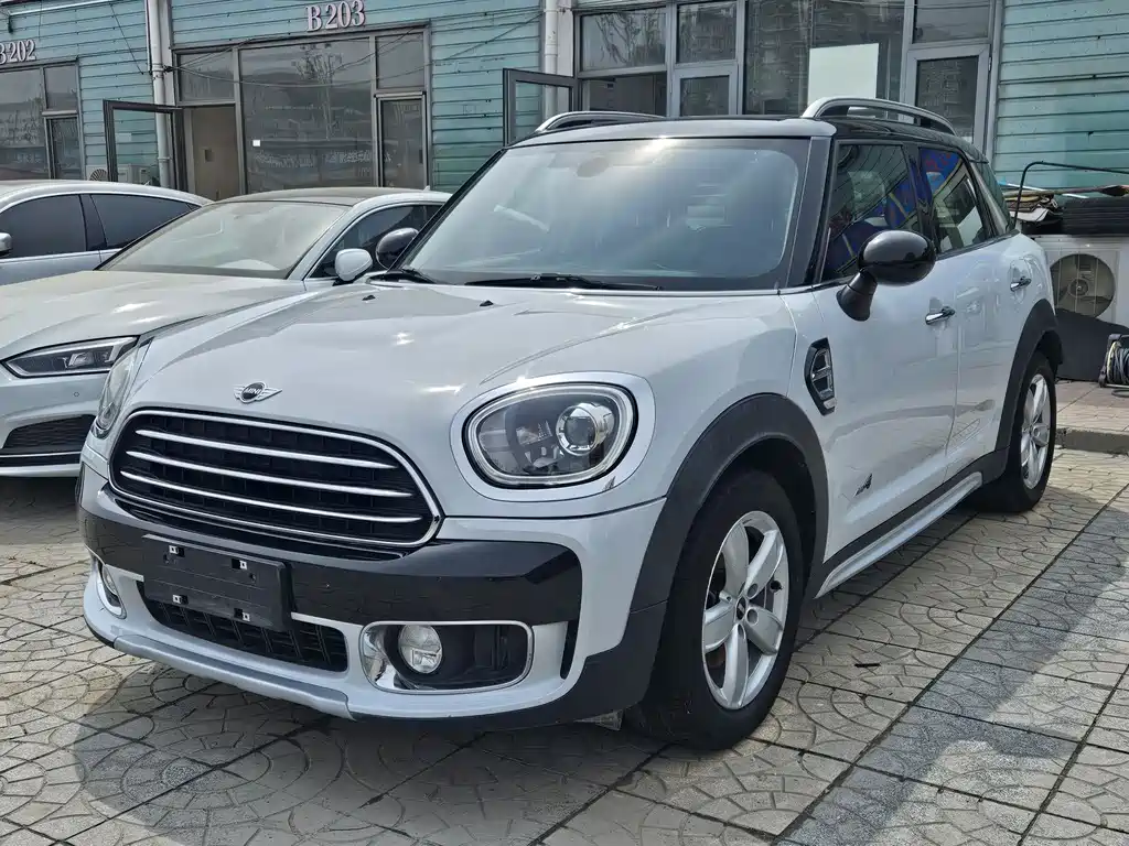 MINI Countryman 2018 — фото 1