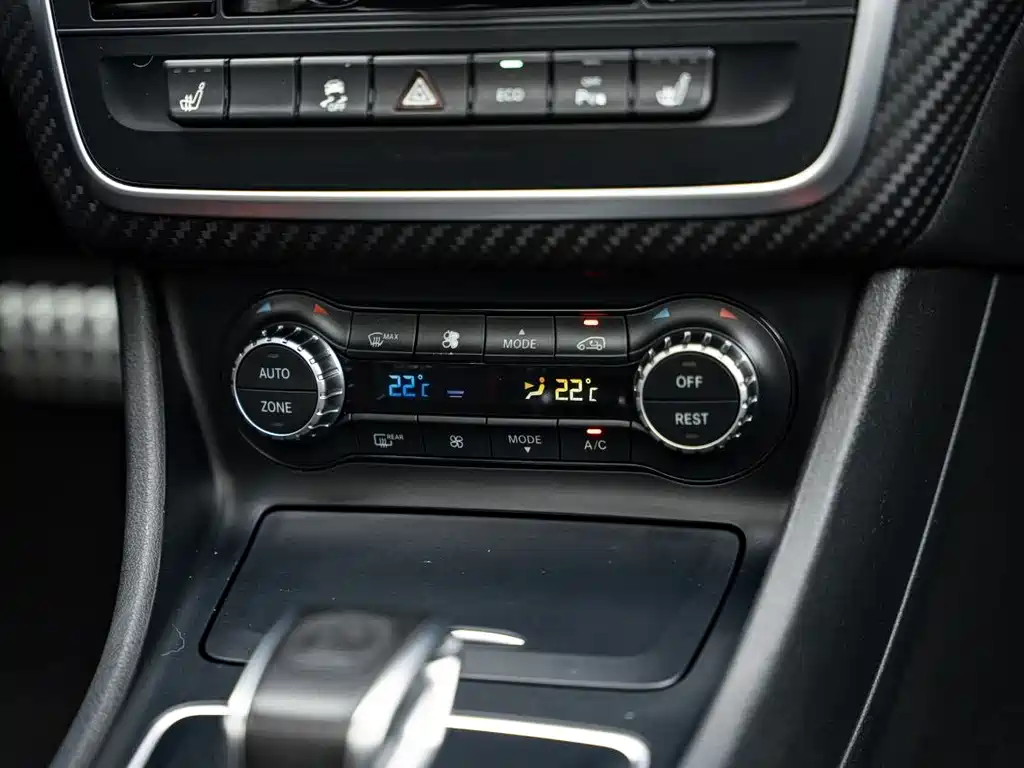 Mercedes-Benz A-Class AMG 2015 — фото 9