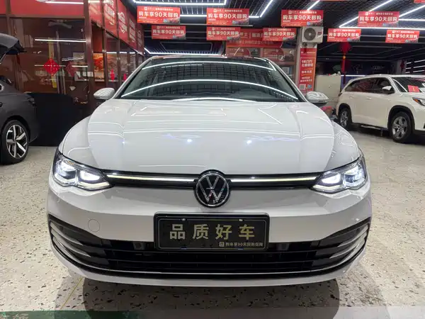 Volkswagen Golf 2022