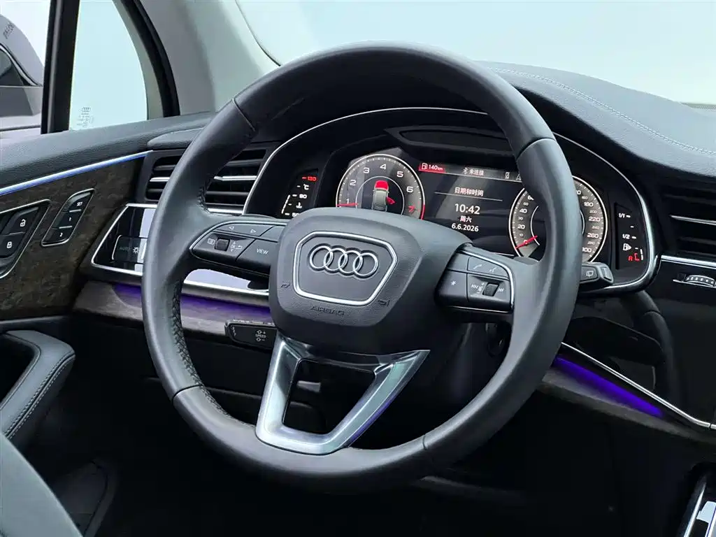 Audi Q7 2023 — фото 15