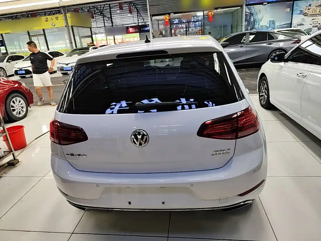 Volkswagen Golf 2020