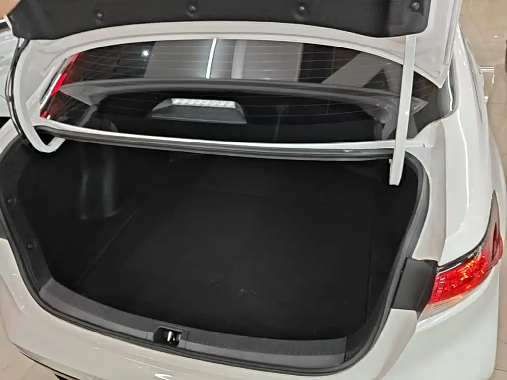 Toyota Levin 2023 — фото 19