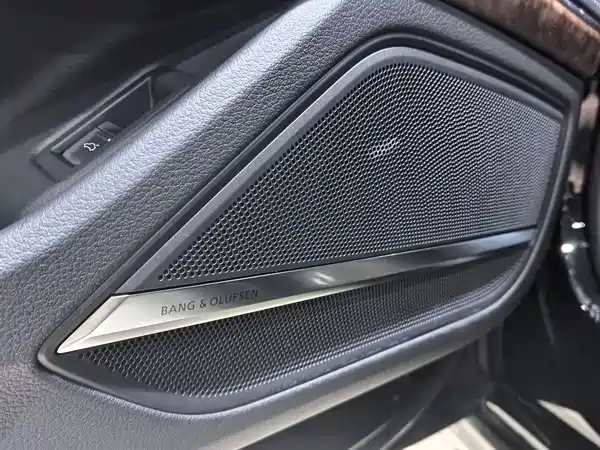 Audi A8 2023