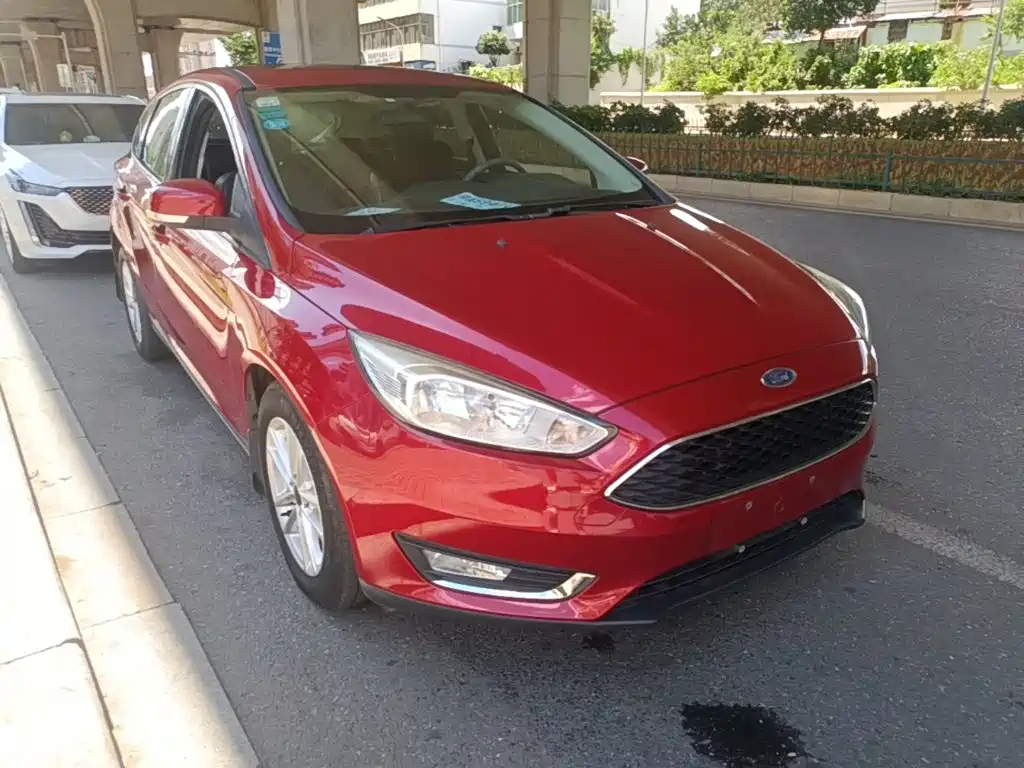 Ford Focus 2015 — фото 4
