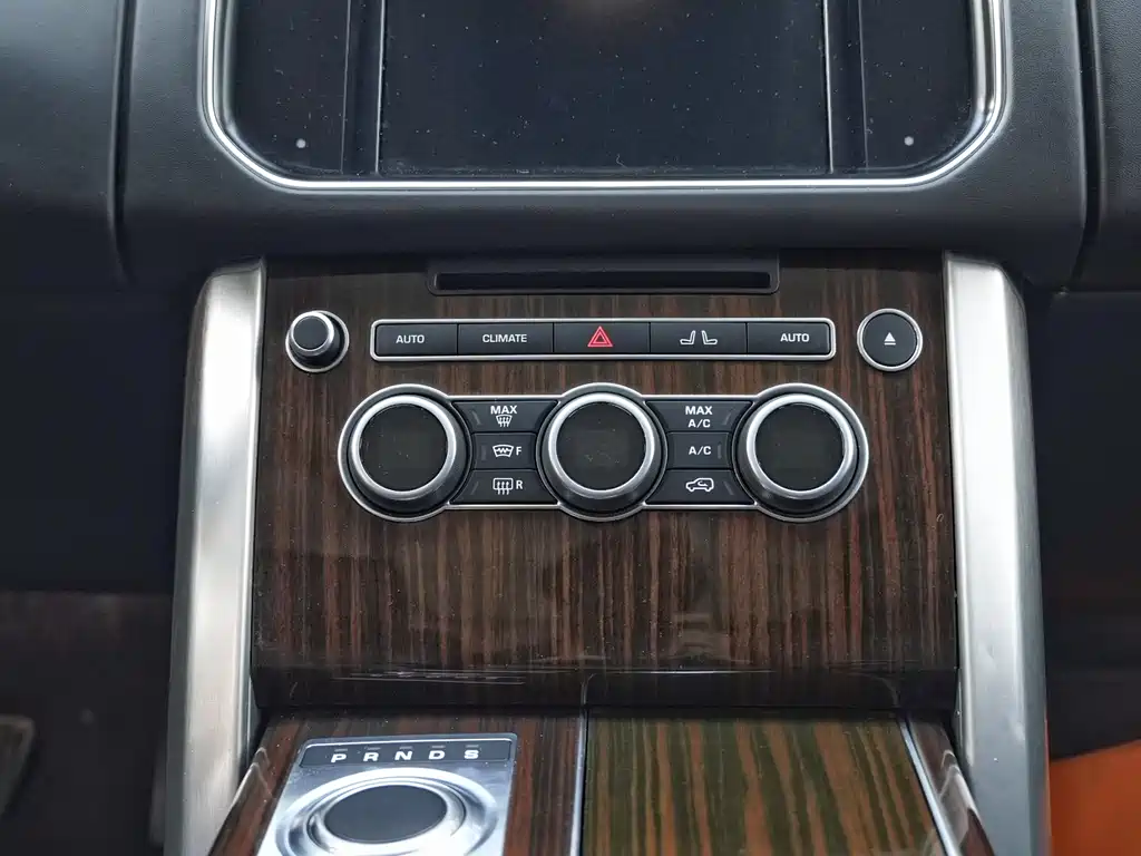 Land Rover Range Rover 2017 — фото 15