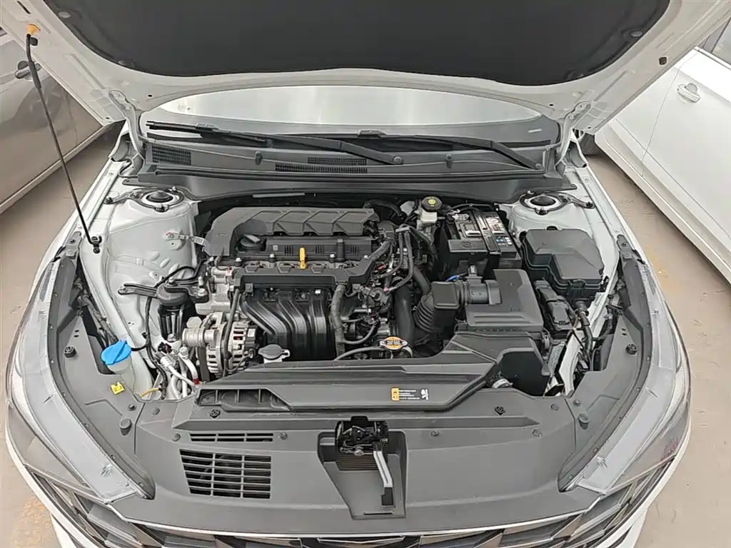 Hyundai Elantra 2021 — фото 20