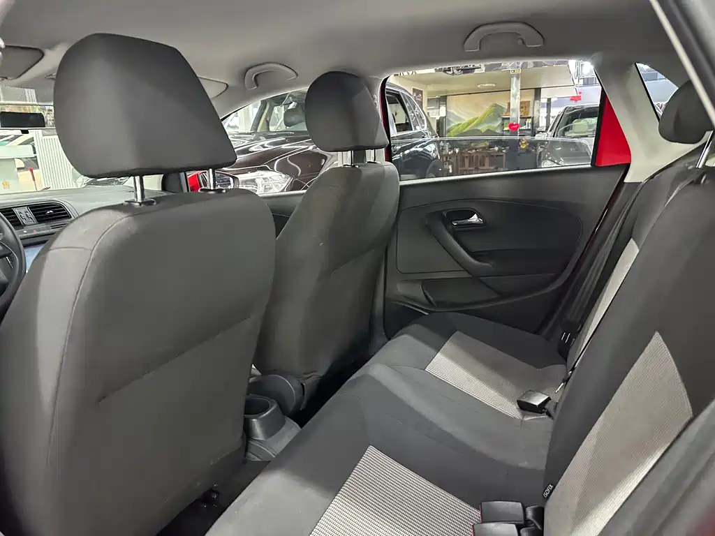 Volkswagen Polo 2016
