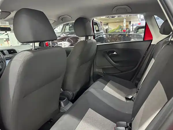 Volkswagen Polo 2016