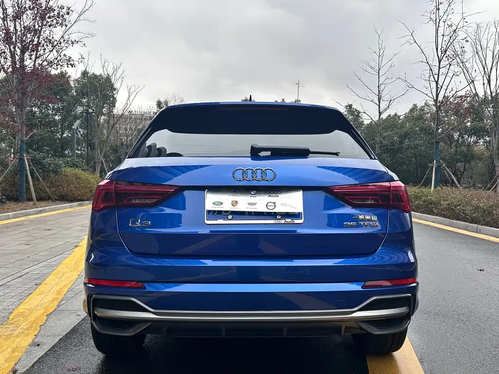 Audi Q3 2020 — фото 7