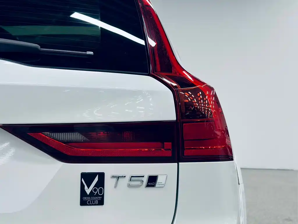Volvo V90 2018 — фото 18