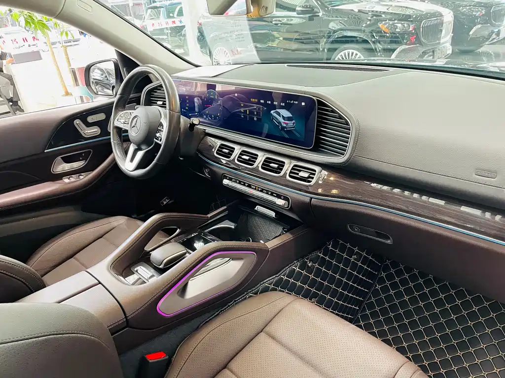 Mercedes-Benz GLE 2020 — фото 14