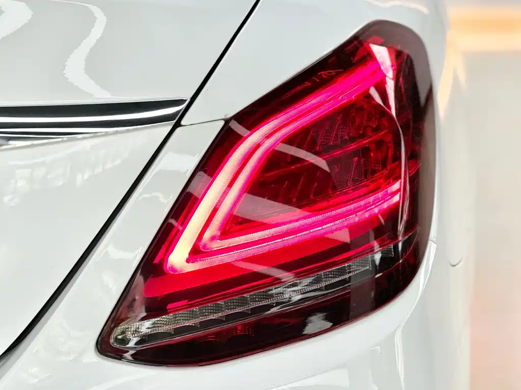 Mercedes-Benz C-Class 2021 — фото 18