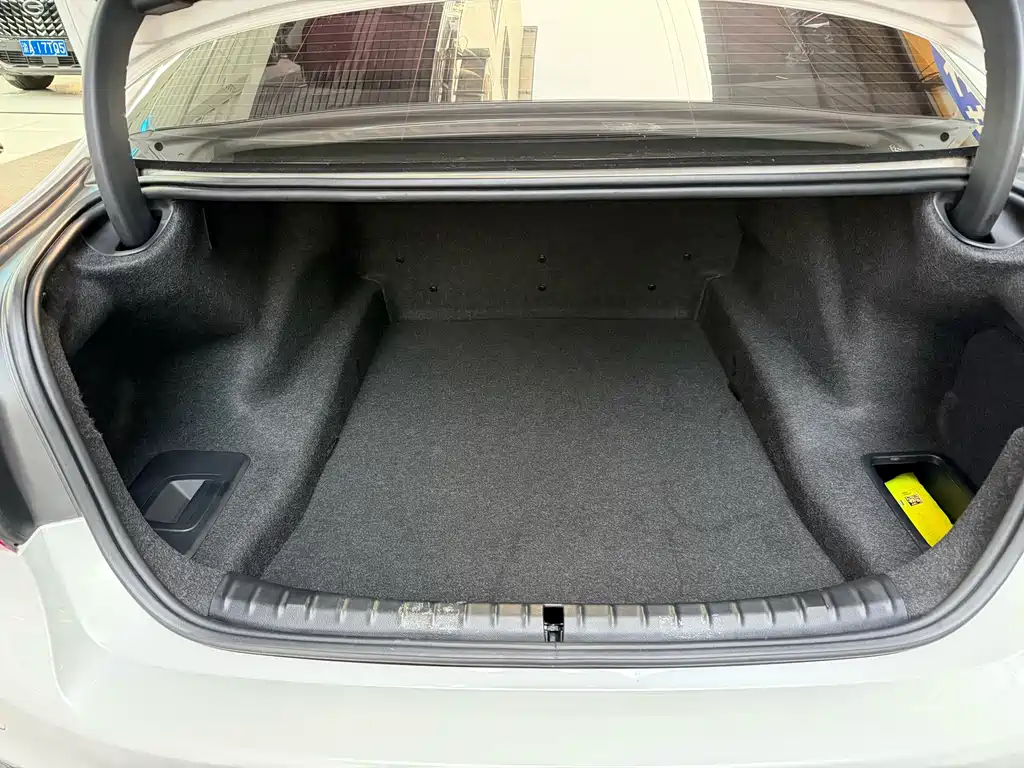 BMW 5 Series 2020 — фото 18