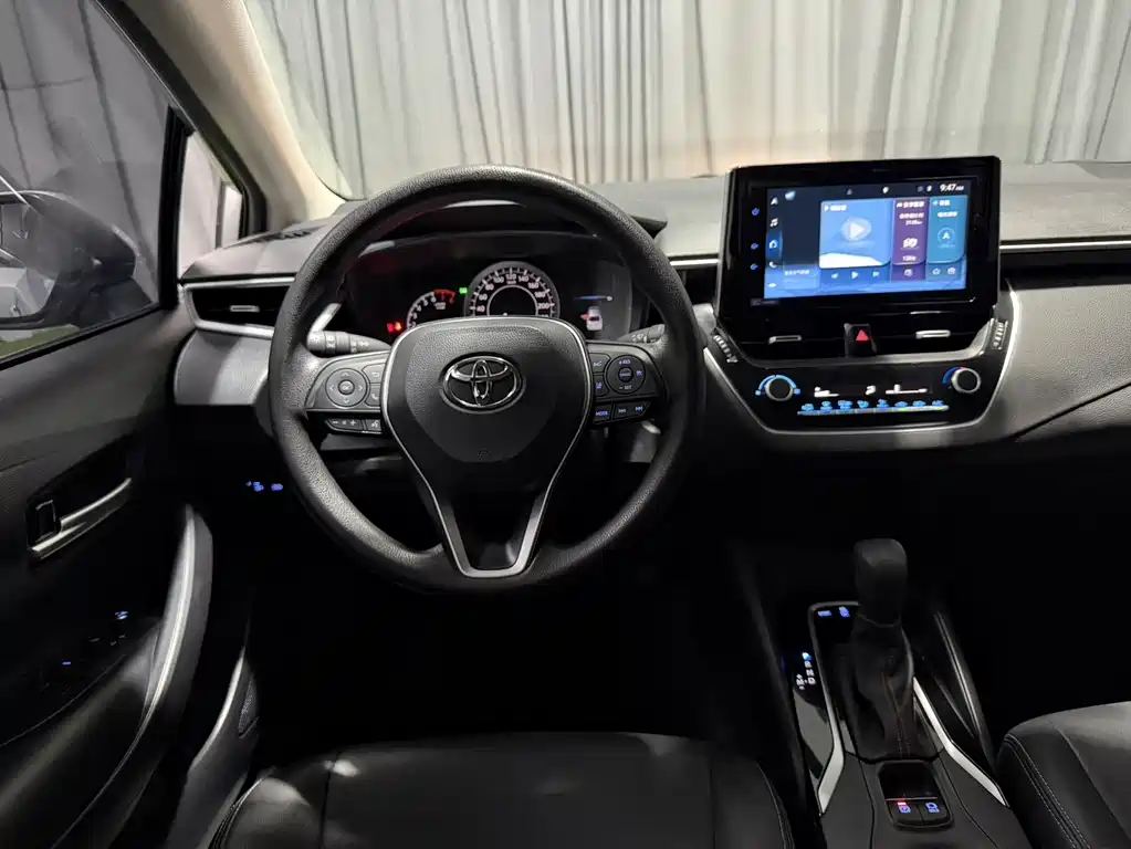 Toyota Corolla 2023 — фото 16