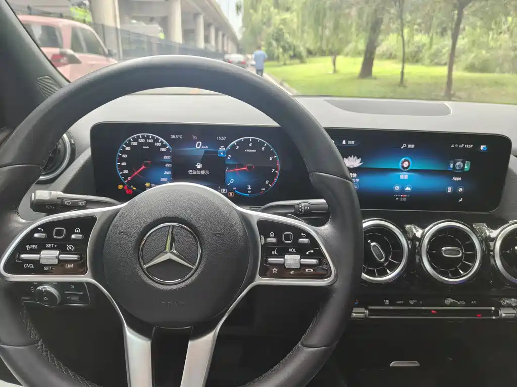 Mercedes-Benz B-Class 2023 — фото 12