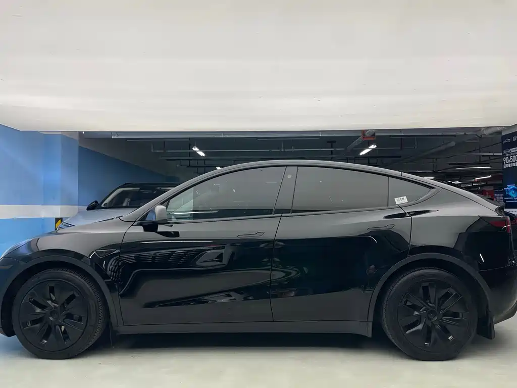 Tesla Model Y 2022 — фото 4