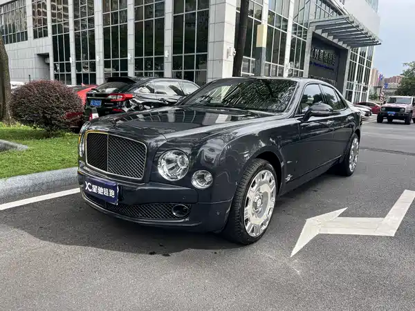 Bentley Mulsanne 2021
