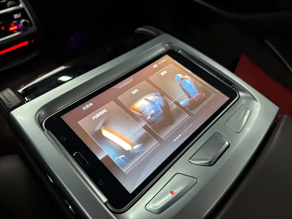 BMW 7 Series 2019 — фото 14