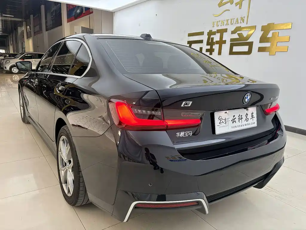 BMW i3 2025 — фото 4