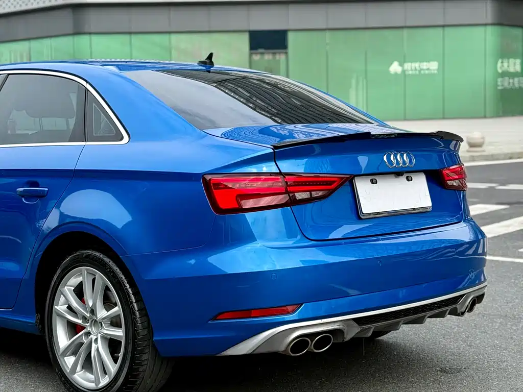 Audi A3 2019 — фото 10