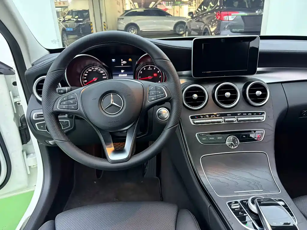 Mercedes-Benz C-Class 2016