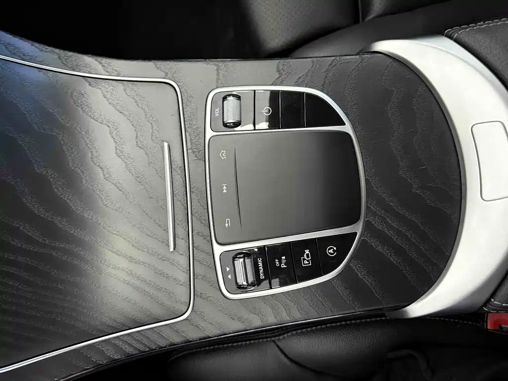 Mercedes-Benz C-Class 2021 — фото 15
