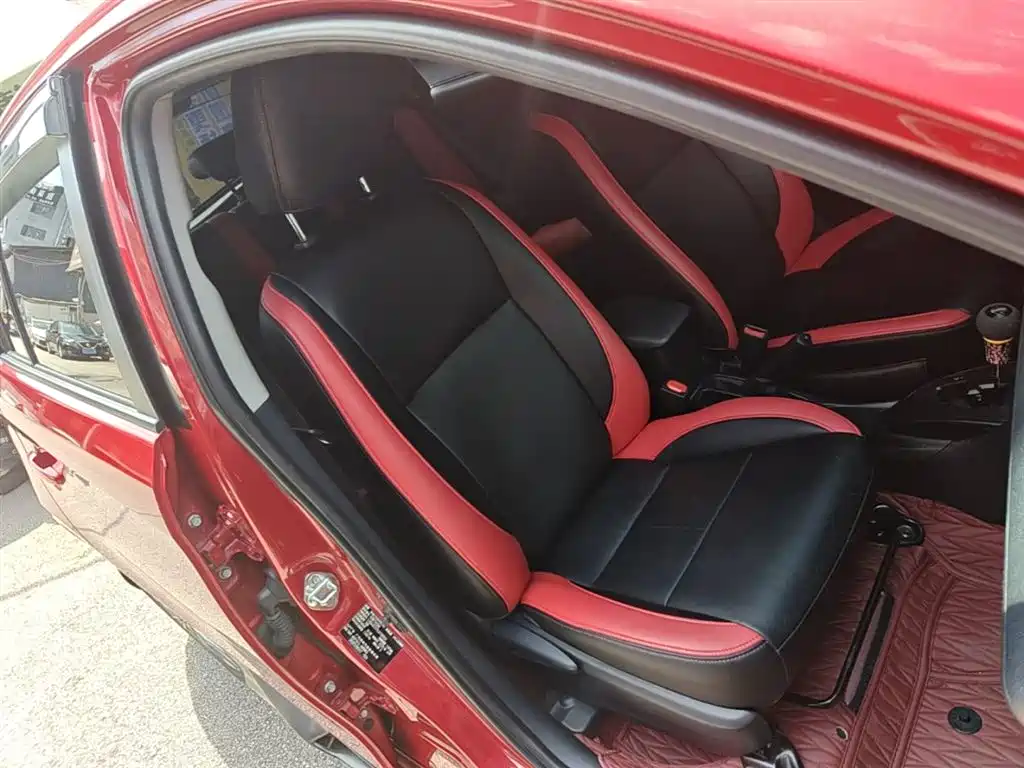 Toyota Yaris L 2020 — фото 25