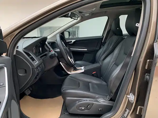 Volvo XC60 2015