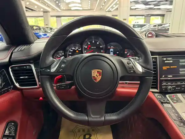 Porsche Panamera 2014