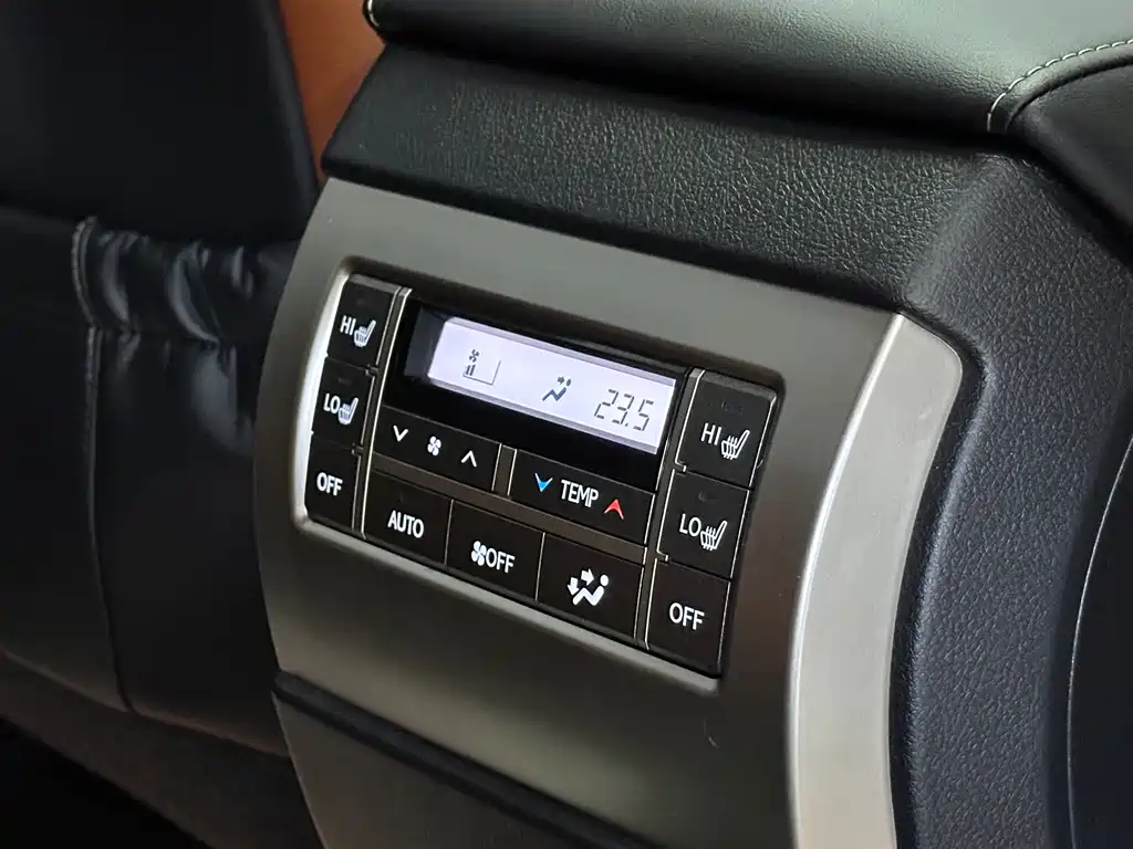 Lexus GX 2015 — фото 15