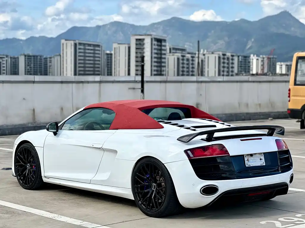 Audi R8 2013 — фото 16