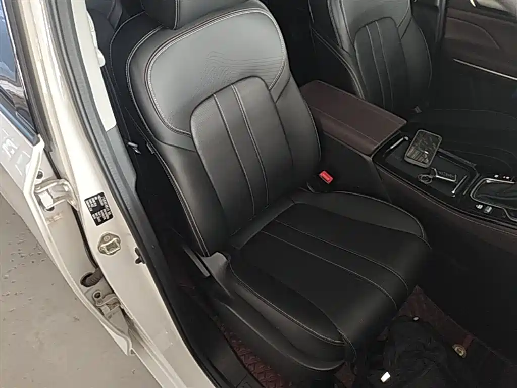 GAC Motor Trumpchi M6 2023 — фото 25
